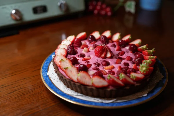 Uma Torta Frutas Aniversário Caseiro — Fotografia de Stock