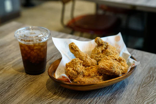 Crispy Fried Chicken Restaurant — Stock Photo, Image