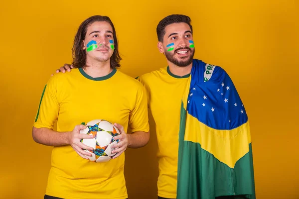브라질 친구들 아메리카 다양성 응원하는 2022 컵에서 — 스톡 사진