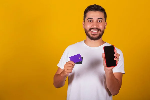 Brasileiro Latino Americano Mostrando Conceito Celular Cartão Crédito Compras App — Fotografia de Stock