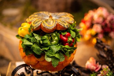 Düğün salatası koleksiyonu, lezzetli ve dekoratif salatalar..