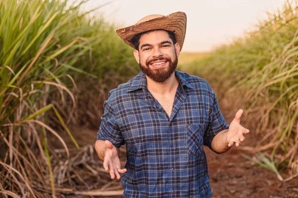 Brazilský Běloch Farmář Venkovský Dělník Zemědělský Inženýr Překvapený Šťastný Radostný — Stock fotografie