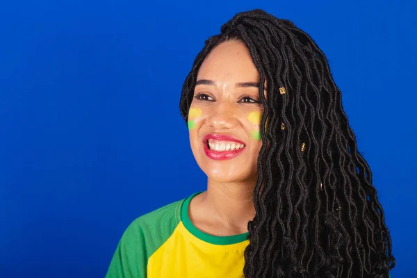 Jonge Zwarte Braziliaanse Vrouw Voetbalfan Close Foto Van Glimlachende Tanden — Stockfoto