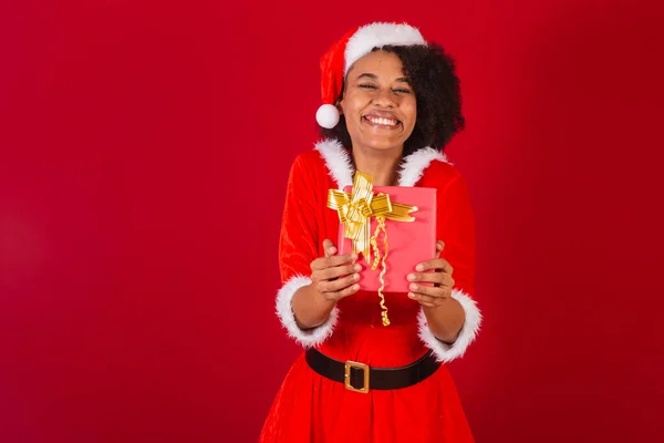 Mooie Zwarte Braziliaanse Vrouw Gekleed Als Kerstman Mama Claus Dankbaarheid — Stockfoto