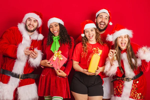 Brezilya Arkadaşlar Noel Kıyafetleri Noel Baba Noel Partisinde Hediyelerle — Stok fotoğraf