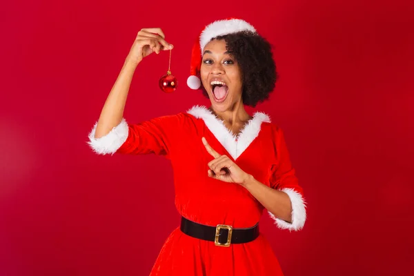Mooie Zwarte Braziliaanse Vrouw Gekleed Als Kerstman Mama Claus Met — Stockfoto