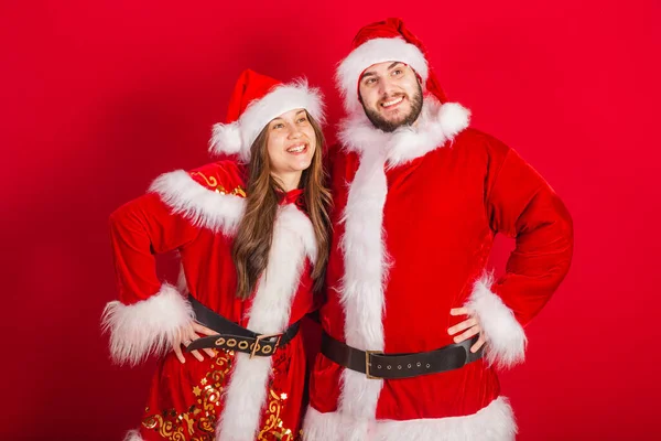 Couple Brésilien Avec Des Vêtements Noël Père Noël Claus — Photo