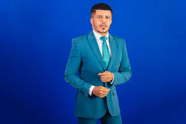 Brazilian Black Man Dressed Suit Blue Tie Business Man Fixing — Stock Photo, Image