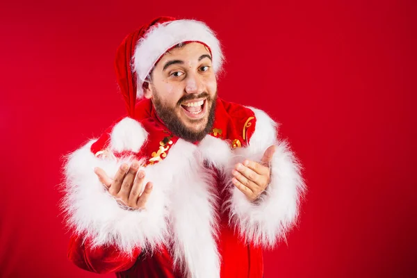 Brasilianischer Mann Weihnachtsmann Kleidung Einladend Mit Händen Kommen — Stockfoto