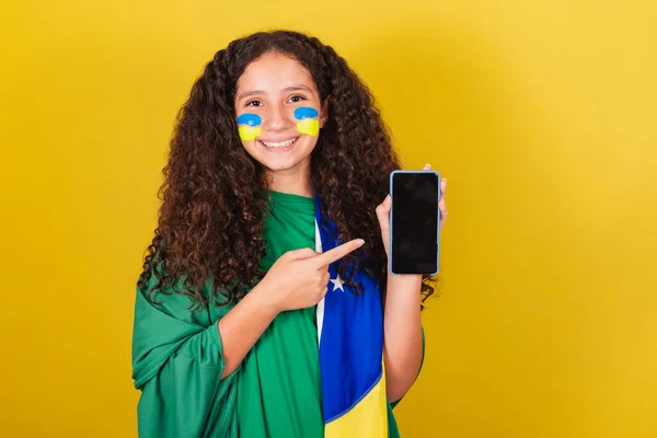 Braziliaans Blank Meisje Voetbalfan Mobiele Telefoon Scherm Mobiele Telefoon App — Stockfoto