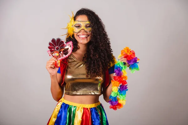 Vacker Svart Brasiliansk Kvinna Med Frevo Kläder Karneval Bär Mask — Stockfoto