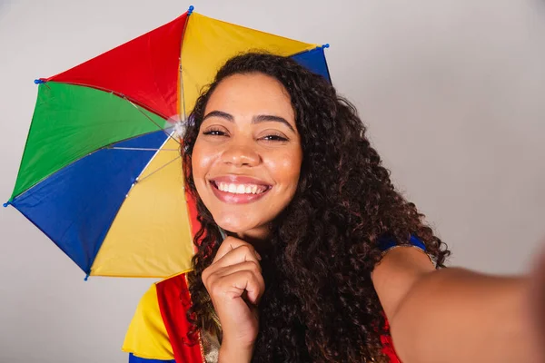 Belle Femme Brésilienne Noire Avec Tenue Frevo Parapluie Carnaval Prendre — Photo