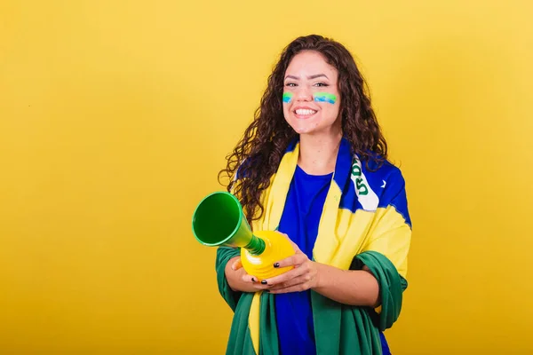 Amante Del Calcio Femminile Appassionato Brasile Coppa Del Mondo Corno — Foto Stock