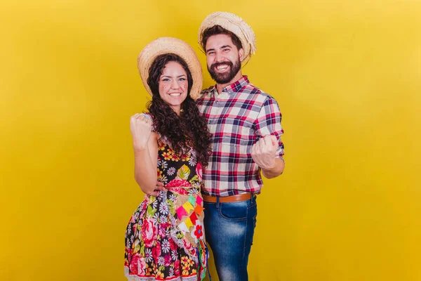 Schönes Paar Typischer Kleidung Für Eine Festa Junina Arraia Sao — Stockfoto