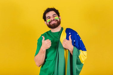 Sakallı, Brezilyalı, Brezilyalı, Brezilya 'dan futbol taraftarı, başparmak yukarı, olumlu, onaylı,.