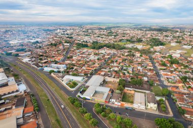 Batatais, Sao Paulo, Brezilya - Haziran 2022: Batatais şehrinin hava görüntüsü
