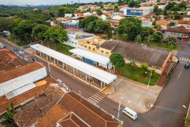 Bonfim Paulista, Sao Paulo, Brezilya - Mayıs 2022: Bonfim Paulista Otobüs İstasyonu, Sao Paulo Eyaleti. Hava aracı görüntüsü