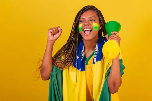 Mulher Negra Jovem Futebol Brasileiro Celebrar Dançar Celebrar Campeonato — Fotografia de Stock