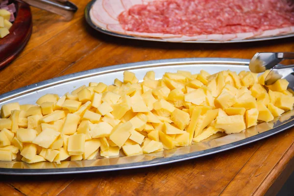 Etkinlikler Için Atıştırmalıklar Etkinlikler Için Lezzetli Yemekler Pirzola Peynir — Stok fotoğraf