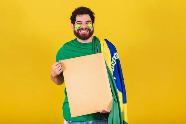 Hombre Caucásico Con Barba Brasileño Aficionado Fútbol Brasil Mostrando Signo — Foto de Stock