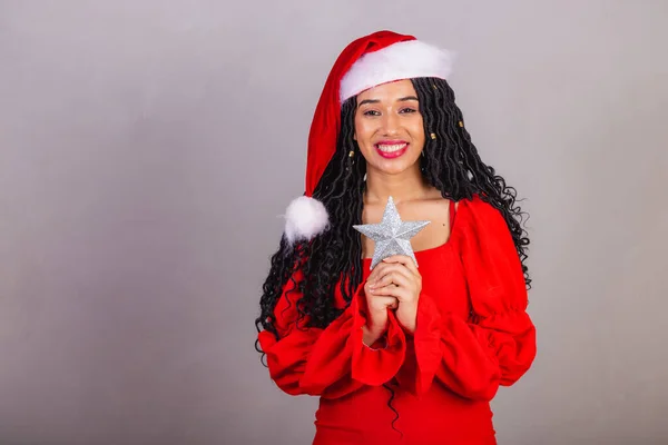 Braziliaanse Zwarte Vrouw Kerstkleding Vrolijk Kerstfeest Glimlachen Holding Star Kerst — Stockfoto