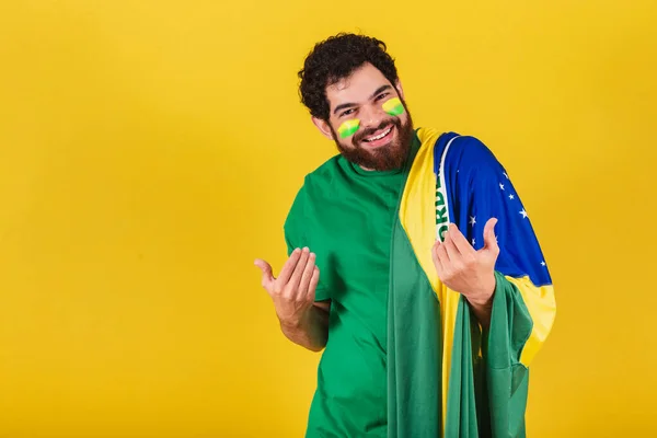 Καυκάσιος Μούσι Βραζιλιάνος Οπαδός Του Ποδοσφαίρου Από Βραζιλία Καλεί Χέρια — Φωτογραφία Αρχείου