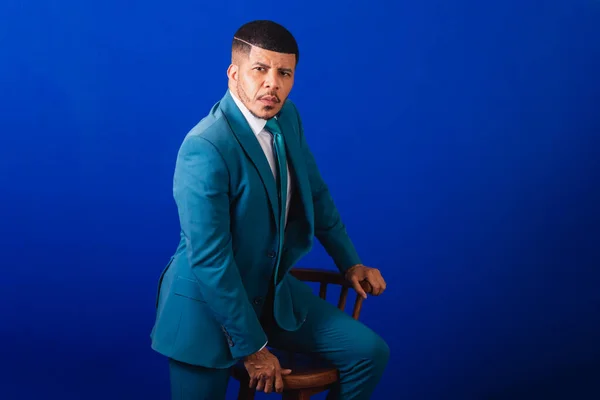 Brazilian Black Man Dressed Suit Blue Tie Business Man Wooden — Stock Photo, Image