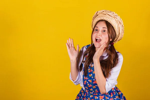 Woman Wearing Typical Clothes Festa Junina Screaming Promotion Discount Advertisement — Stock Photo, Image