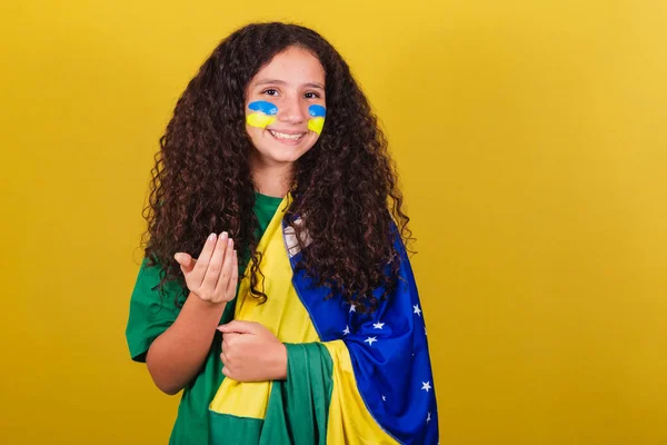 Brasileiro Caucasiano Futebol Menina Dizendo Venha Venha Aqui Convidando Com — Fotografia de Stock
