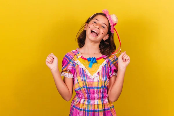 Brésilien Caucasien Enfant Vêtements Fête Junina Célébrer Célébrer Très Heureux — Photo