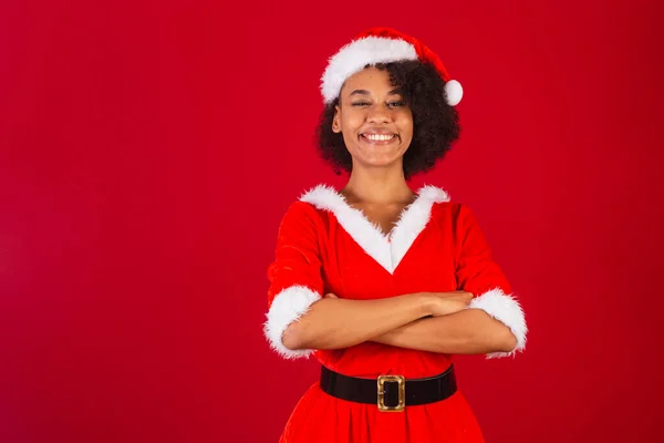 Mooie Zwarte Braziliaanse Vrouw Verkleed Als Kerstman Mama Claus Armen — Stockfoto