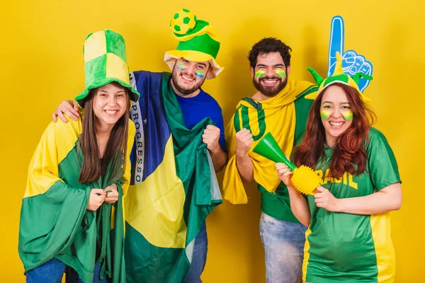 Group Friends Soccer Fans Brazil Using Brazil Flag Horn Espupa — Stock Photo, Image
