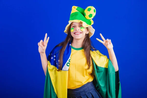 Młoda Dziewczyna Fanka Piłki Nożnej Brazylii Ubrany Kapelusz Flagę Dobre — Zdjęcie stockowe