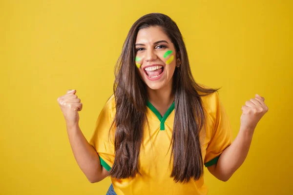 Brezilya Kadın Taraftarı 2022 Dünya Kupası Futbol Şampiyonluğu Titreşimli Takım — Stok fotoğraf