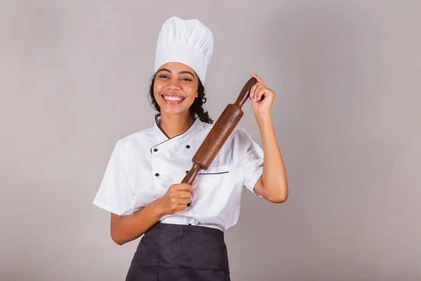 Young Black Brazilian Woman Cook Holding Wooden Rolling Pin Preparing — Stock Photo, Image