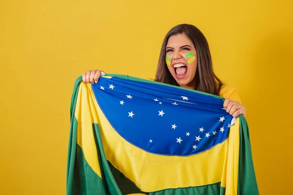 Kobieta Kibice Brazylii Mistrzostwa Świata 2022 Mistrzostwa Piłce Nożnej Trzymając — Zdjęcie stockowe