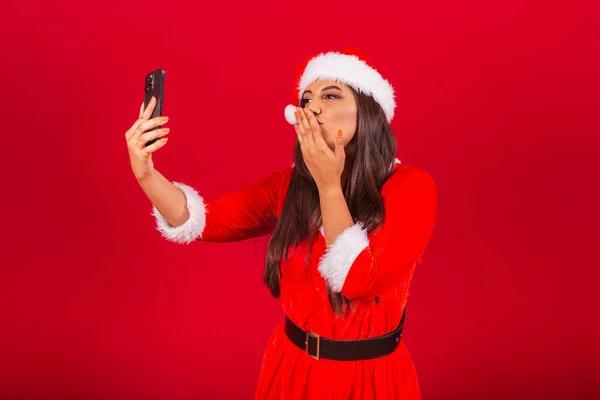Beautiful Brazilian Woman Dressed Christmas Clothes Santa Claus Holding Smartphone — Stock Photo, Image