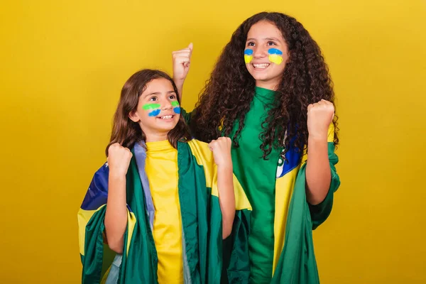 Сестри Друзі Прихильники Бразилії Футбольні Фанати Кричали Вечеринка Веселительство Желание — стокове фото