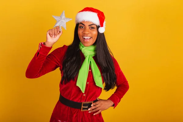 Schöne Schwarze Brasilianerin Gekleidet Weihnachtskleidung Weihnachtsmann Weihnachtsstern Der Hand — Stockfoto