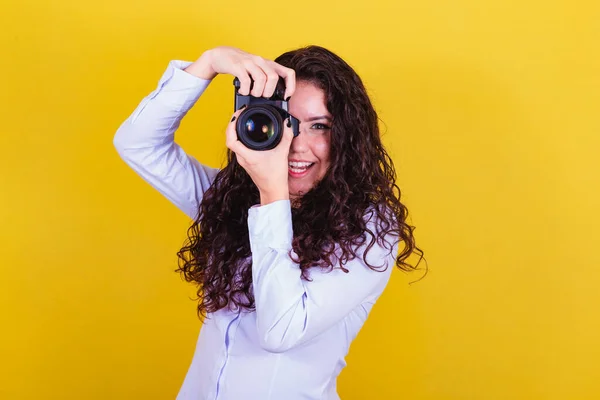 Caucasian Woman Brazilian Photographer Holding Photo Camera Taking Pictures Advertising — Stock Photo, Image