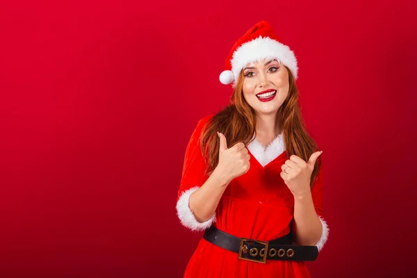 Krásná Brazilská Rusovlasá Žena Oblečená Vánočním Oblečení Santa Claus Pozitivní — Stock fotografie
