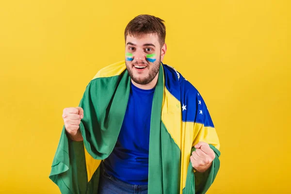 Uomo Caucasico Brasiliano Tifoso Brasiliano Festeggia — Foto Stock