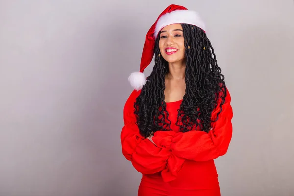 Mujer Negra Brasileña Vestida Con Ropa Navidad Feliz Navidad Sonriendo — Foto de Stock