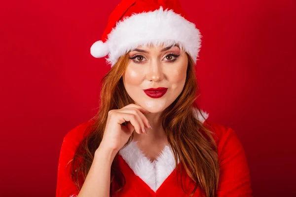 Schöne Brasilianische Rothaarige Frau Weihnachtskleidung Weihnachtsmann Nahaufnahme Des Gesichts Des — Stockfoto