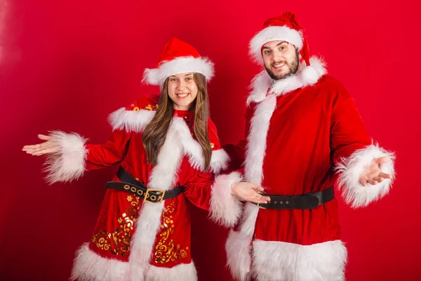 Couple Brésilien Avec Vêtements Noël Père Noël Claus Bienvenue Bras — Photo