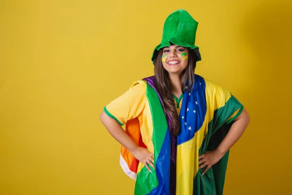 Γυναίκα Υποστηρικτής Της Βραζιλίας Παγκόσμιο Κύπελλο 2022 Φορώντας Πολύχρωμη Σημαία — Φωτογραφία Αρχείου