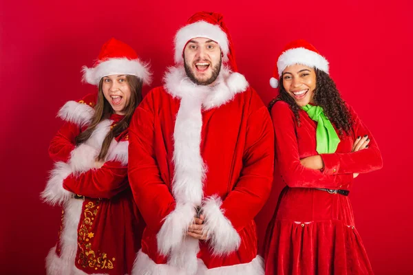 Бразильські Друзі Різдвяним Одягом Санта Клаус Позування Фото — стокове фото