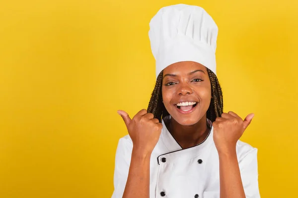 Young Afro Brazilian Woman Chef Thumb Approval Affirmative — Stock Photo, Image