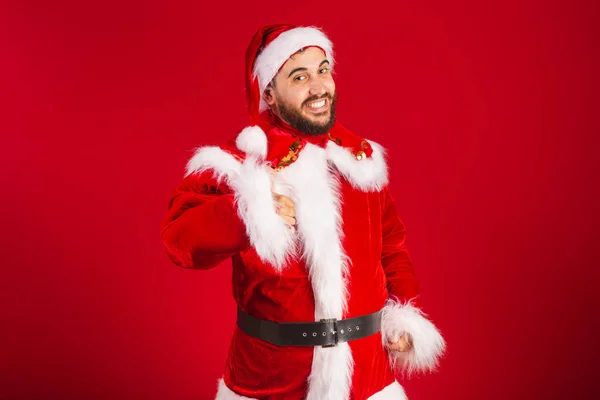 Brazilský Muž Oblečený Santa Claus Oblečení Jako Znamení — Stock fotografie