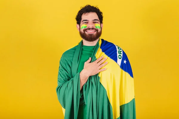 Caucasiano Com Barba Brasileiro Futebol Brasil Cantando Hino Nacional Com — Fotografia de Stock